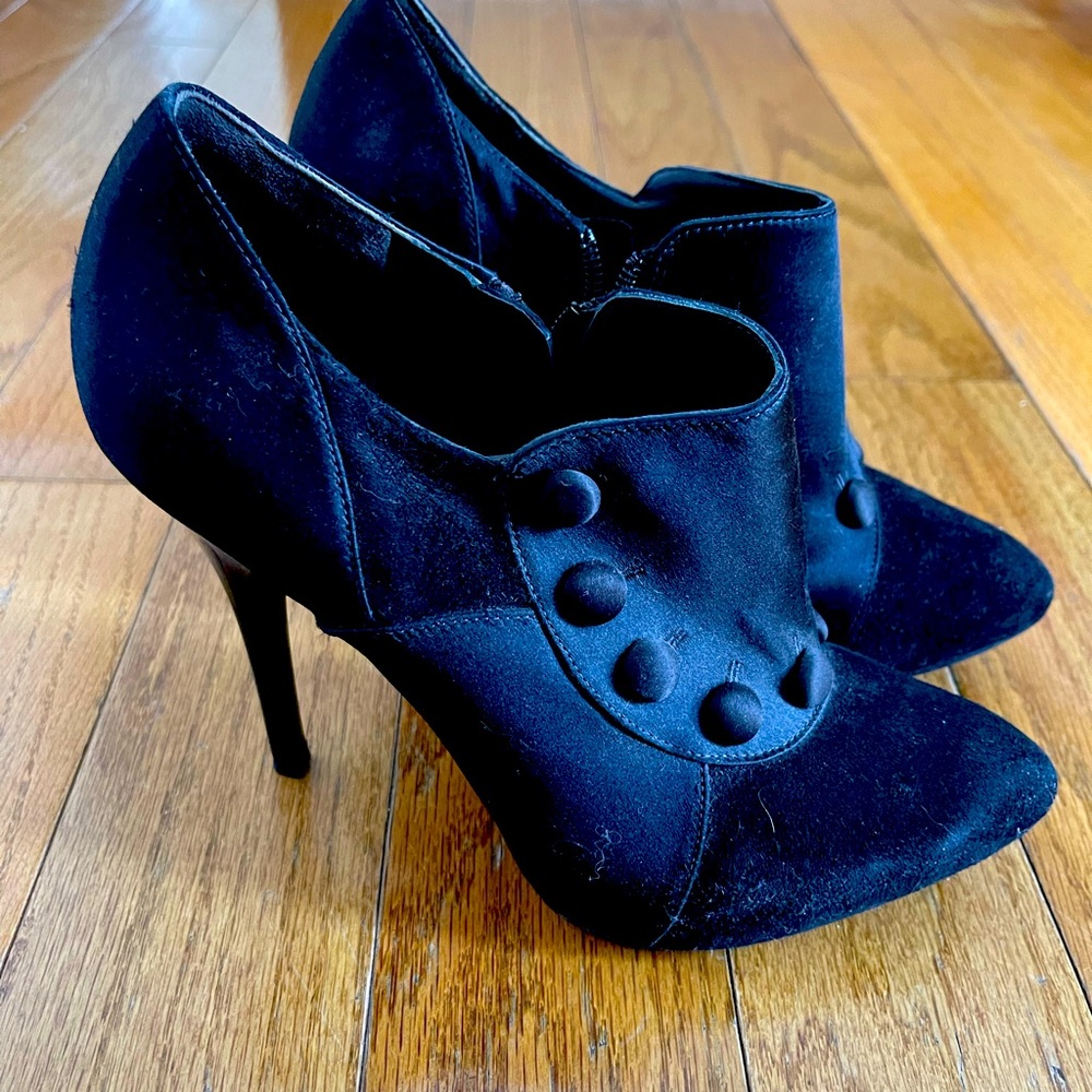 Guess by Marciano Black Satin & Suede booties